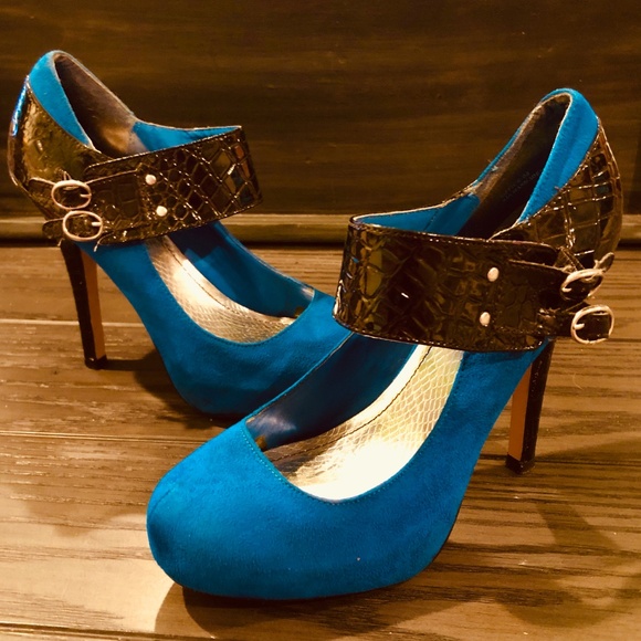BAMBOO Blue Fx Suede & Black Patent Whimsy Goth Buckle Mary Jane High Heels~7 - Picture 2 of 14